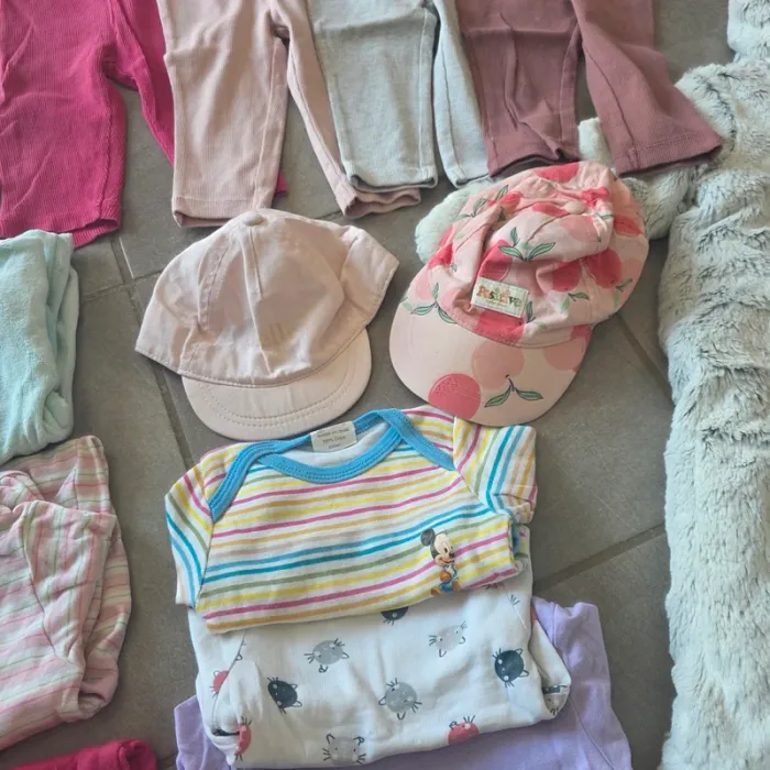Lot vêtements 9 et 12 mois - photo numéro 6