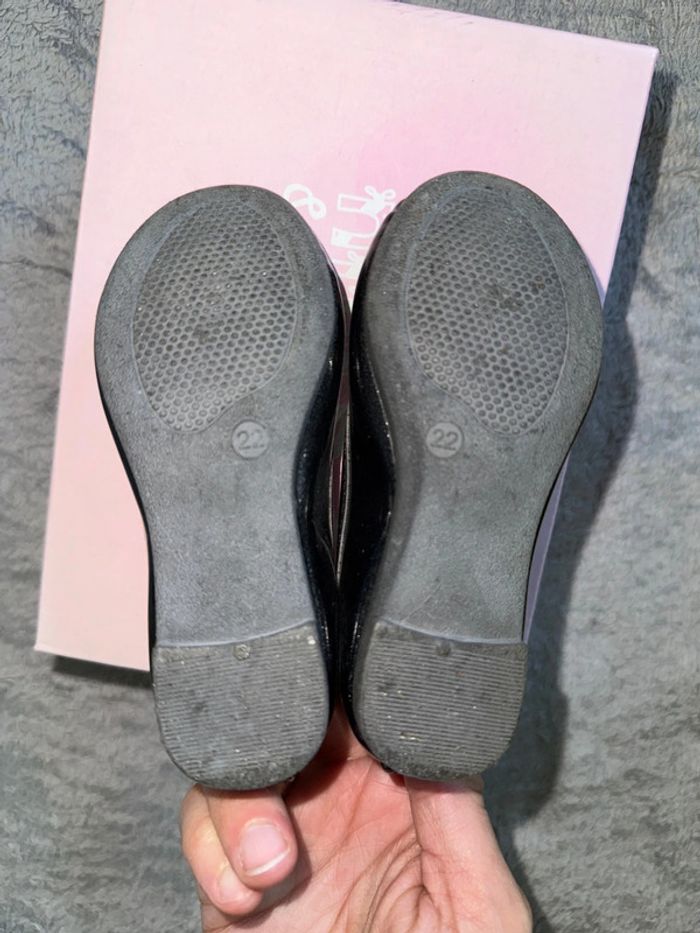 Ballerine noires vernis à paillettes chaussea 22 TBE neuves - photo numéro 4