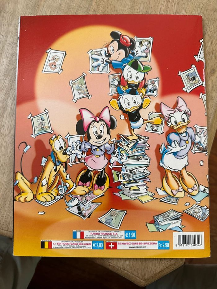 Panini - Album complet stickers autocollants Walt Disney Le Monde de Mickey et Donald - photo numéro 2