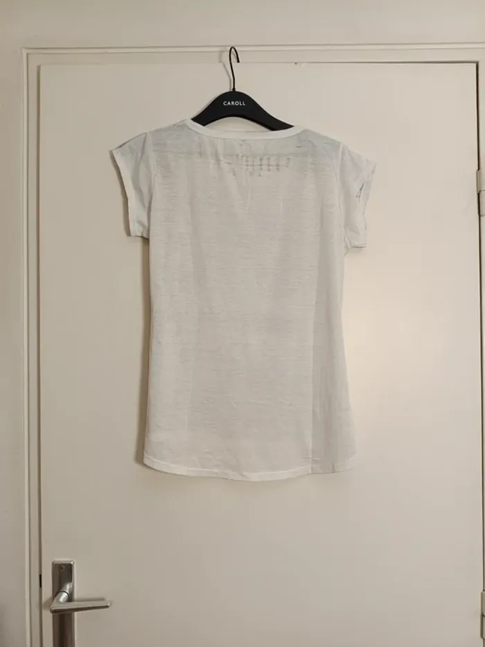 T-shirt blanc avec impression urbaine en noir et blanc tramway - photo numéro 5