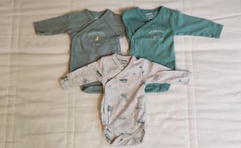 Lot bodies 1 mois garçon