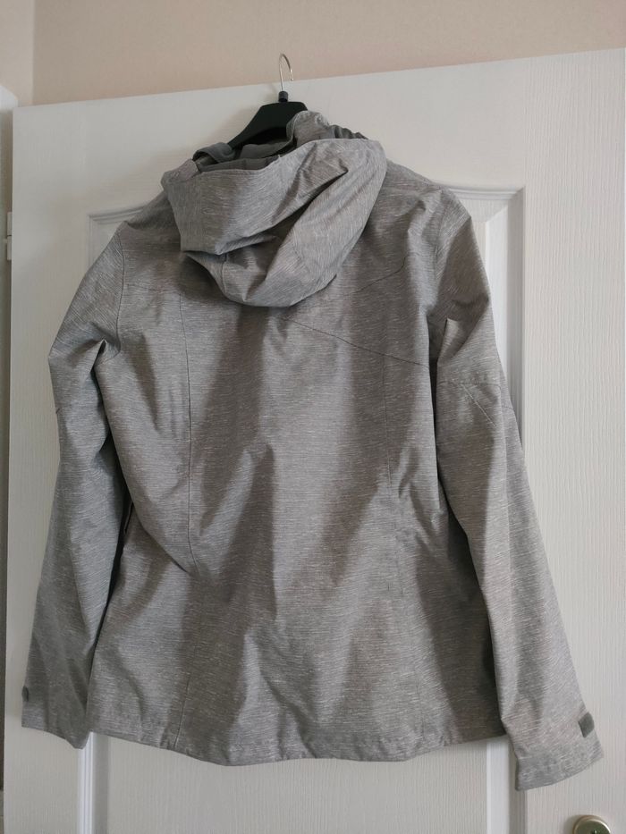 Parka femme Decathlon taille L en très bon état - photo numéro 2