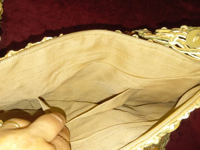 Deux beaux sacs Neufs originaux avec boutons et franges Giada - photo numéro 7