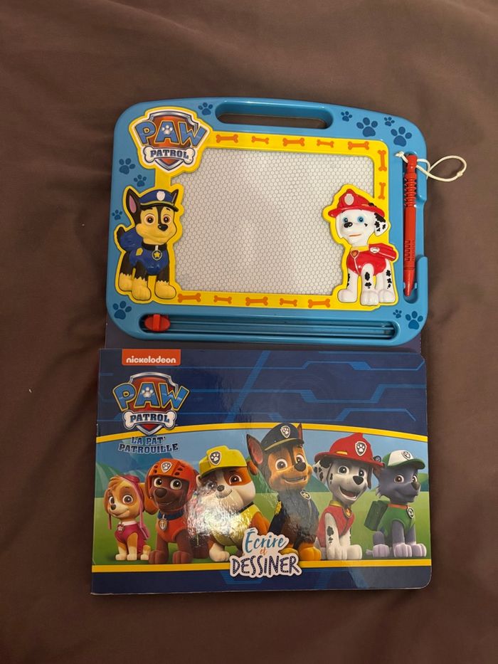 Tableau et crayon magnétiques pat patrouille - photo numéro 1