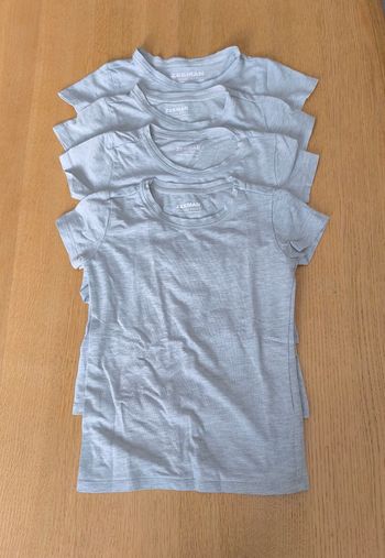 🦎 Lot de 4 maillots de corps - Zeeman - 4/6 ans 🦎