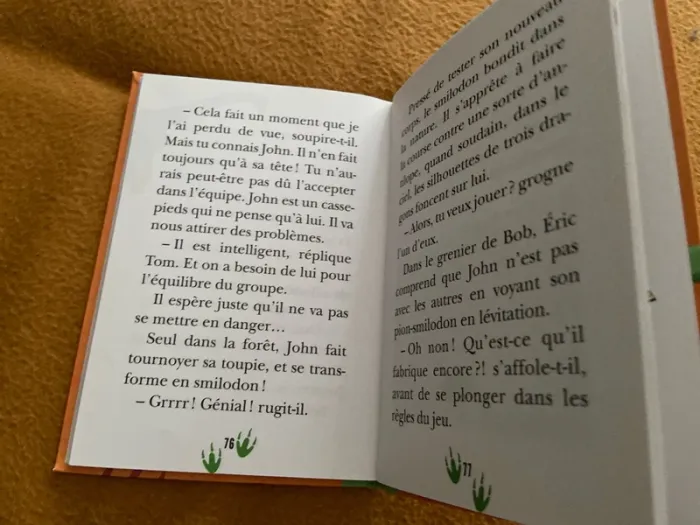 Livre dinofroz - photo numéro 3
