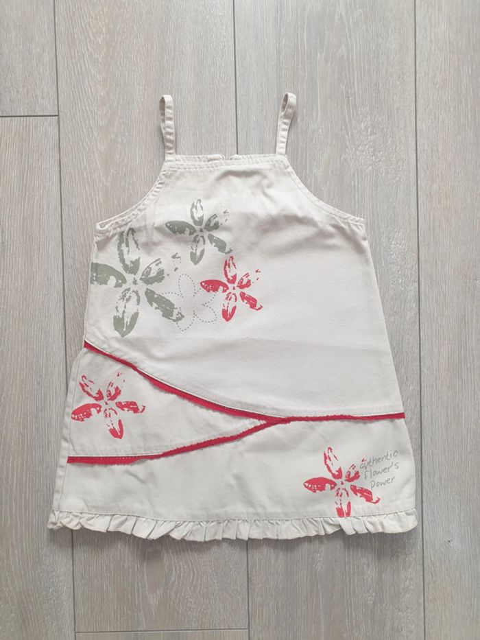 Robe crème et rouge. Fille 23 mois.