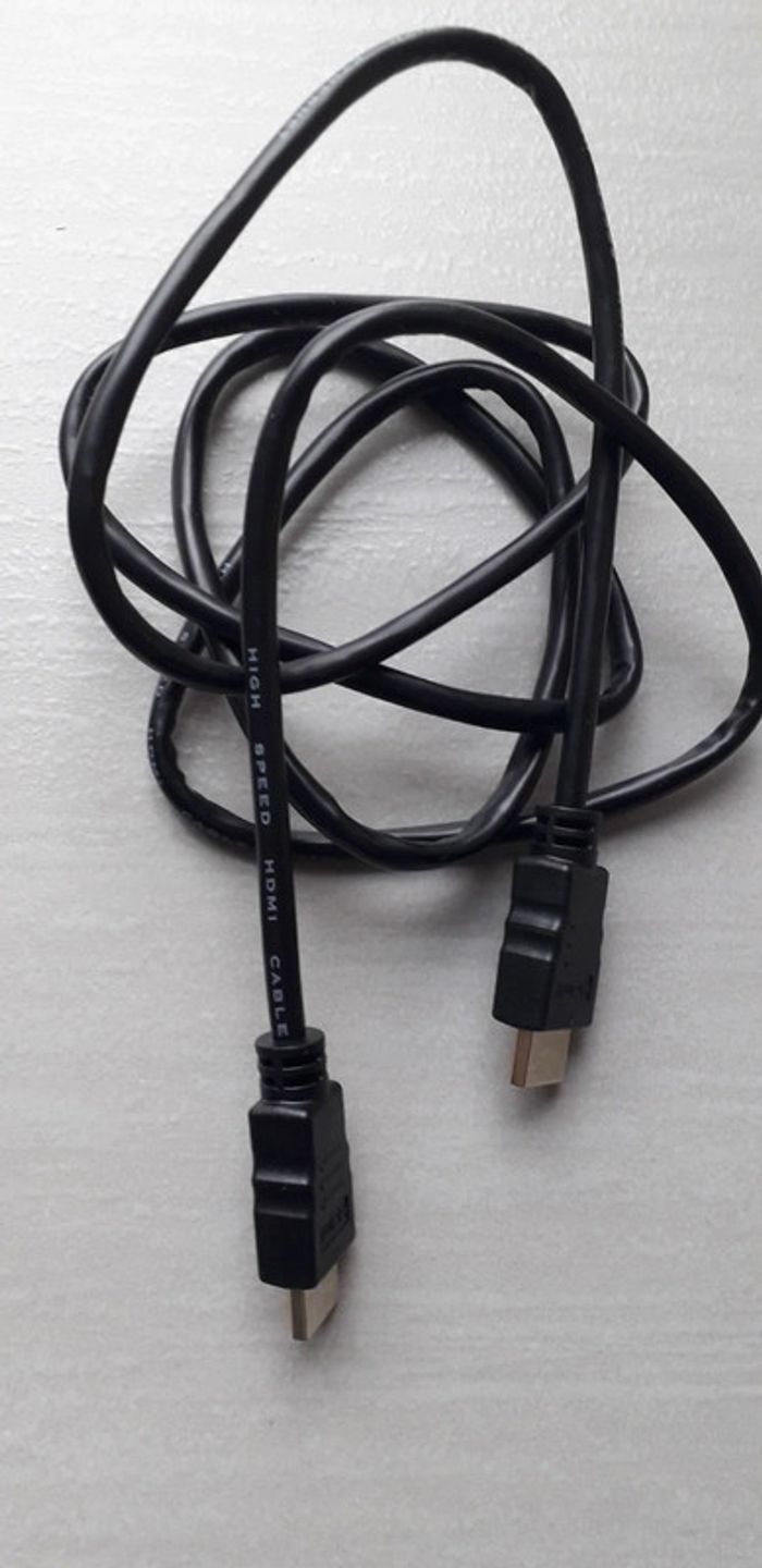 Câble HDMI 1,5m neuf - photo numéro 2