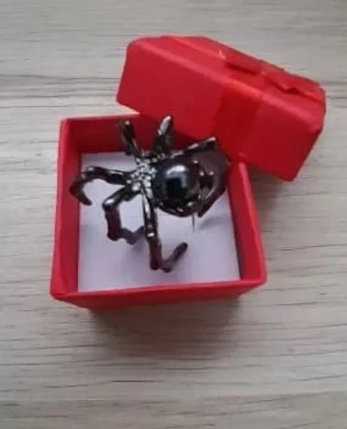 Bague Araignée, couleur Noire ou Argentée, style Gothique, réglables - photo numéro 2