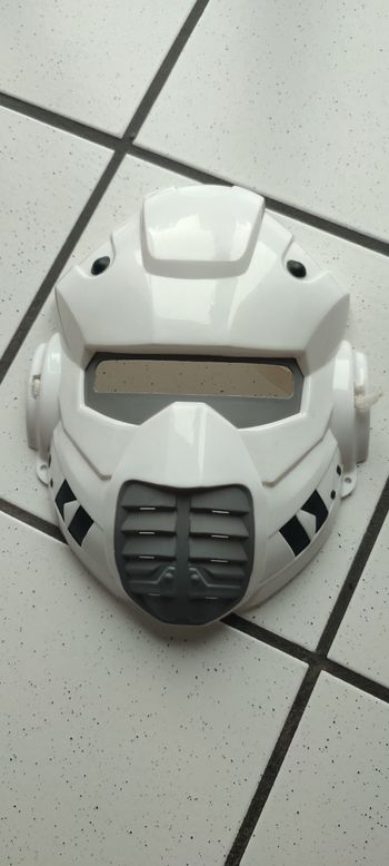 Masque gardien de l espace