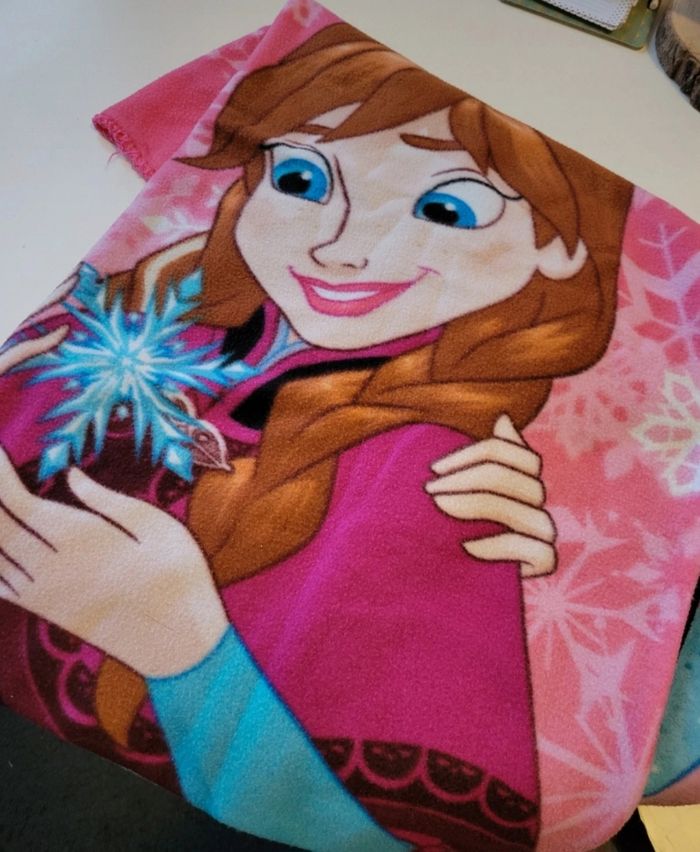 Couverture fille la reine des neiges - photo numéro 2