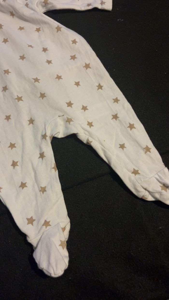 Pyjama 1 mois - photo numéro 3