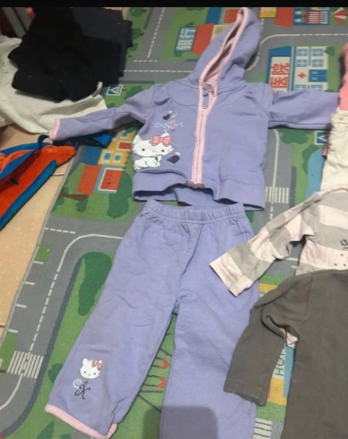 Lot de +45 vêtements taille 12 mois - photo numéro 3