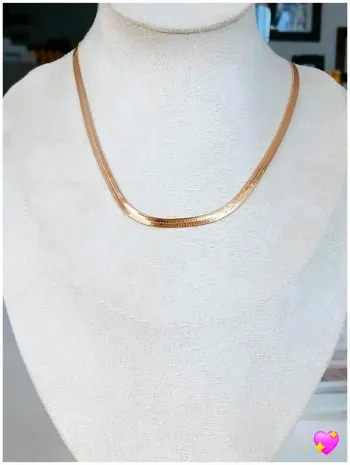 Collier Chaîne dorée serpentin – inspiration Lou.Yetu , Zara, Zag