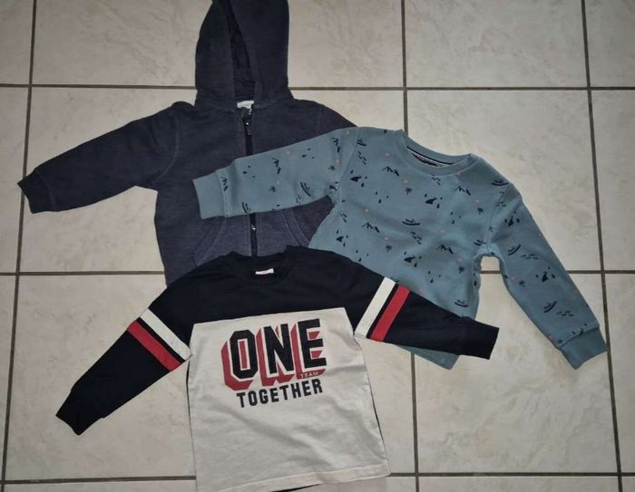 Lot de vêtements pour enfants de 3 Ans - photo numéro 4
