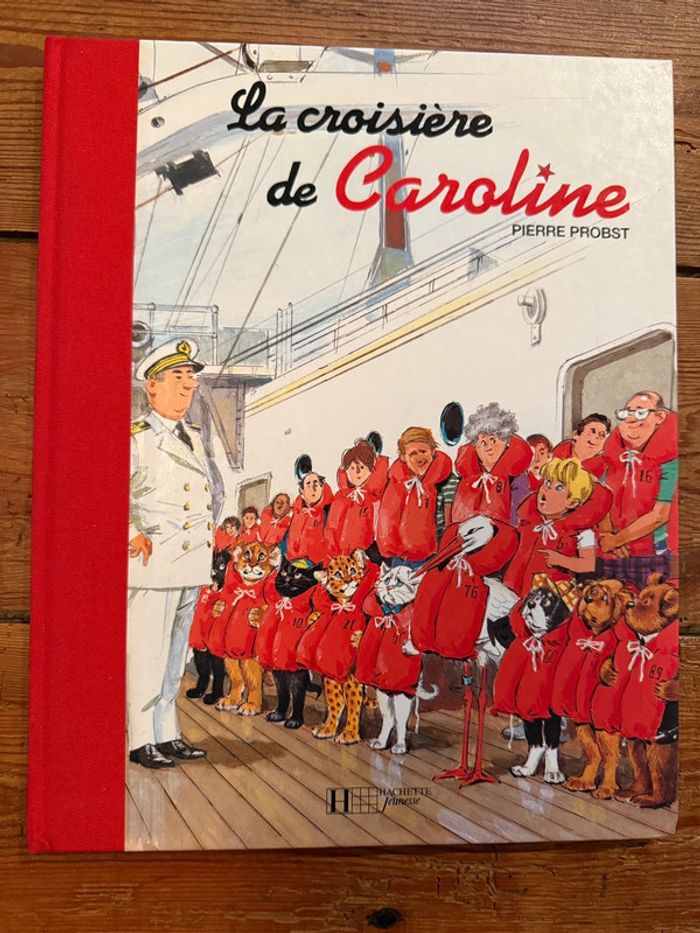 La croisière de Caroline édition limitée bord tissu rouge livre bd album Pierre Probst
