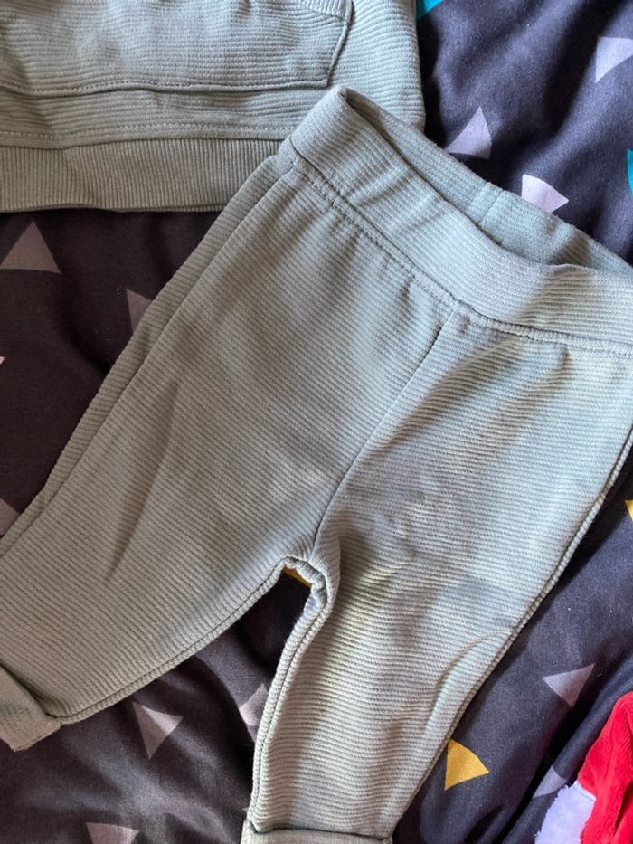 Ensemble bébé - photo numéro 2