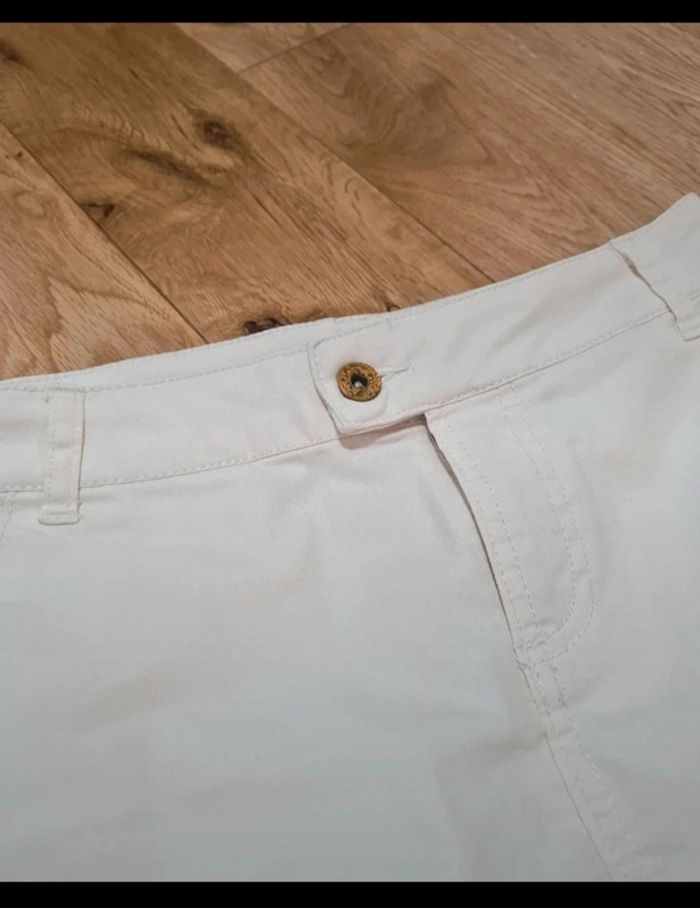 Mini jupe blanche enduite taille 36 - photo numéro 3