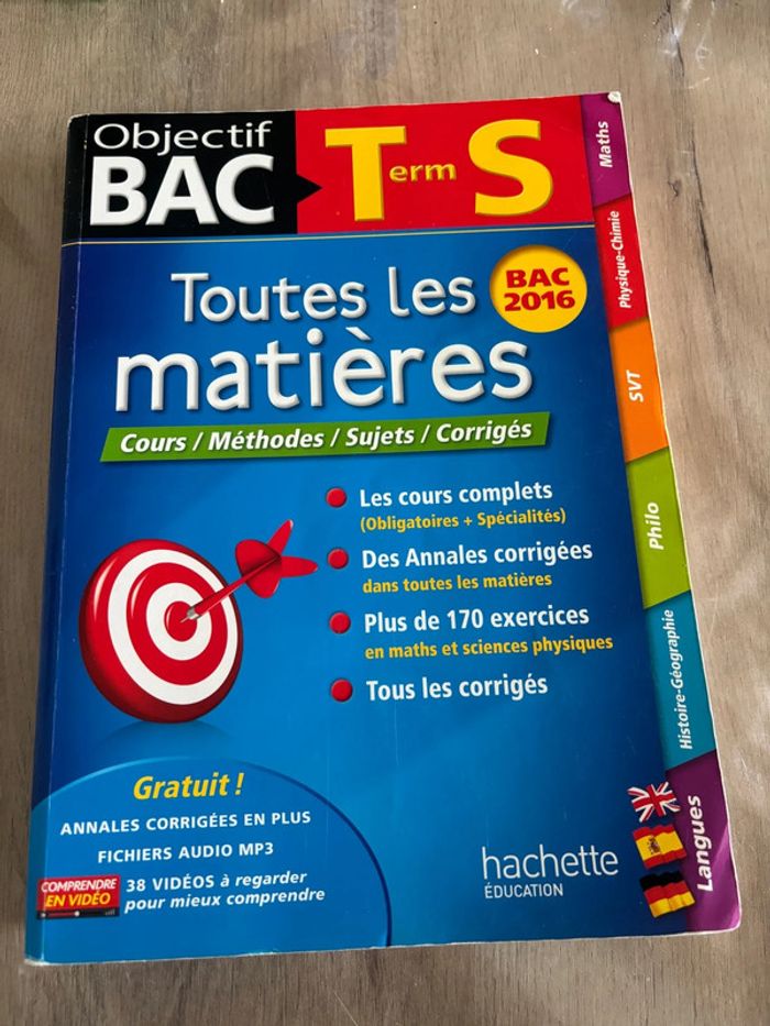 Livre objectif Bac avec spécialités scientifiques