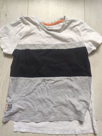 Tee-shirt Primark noir gris 5/6 ans