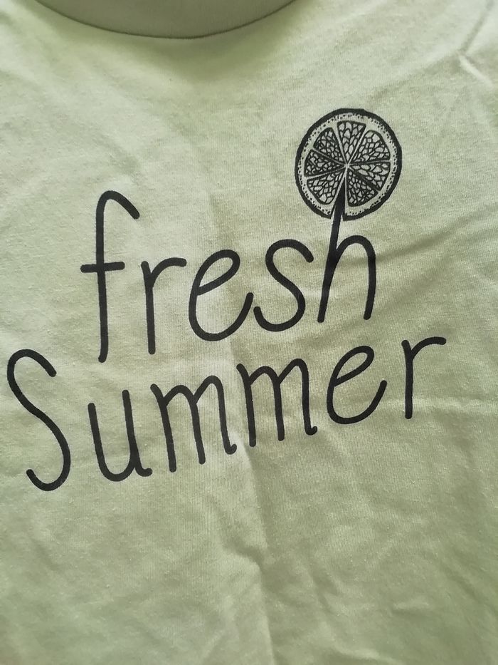 Vends t-shirt garçon été vert - photo numéro 2