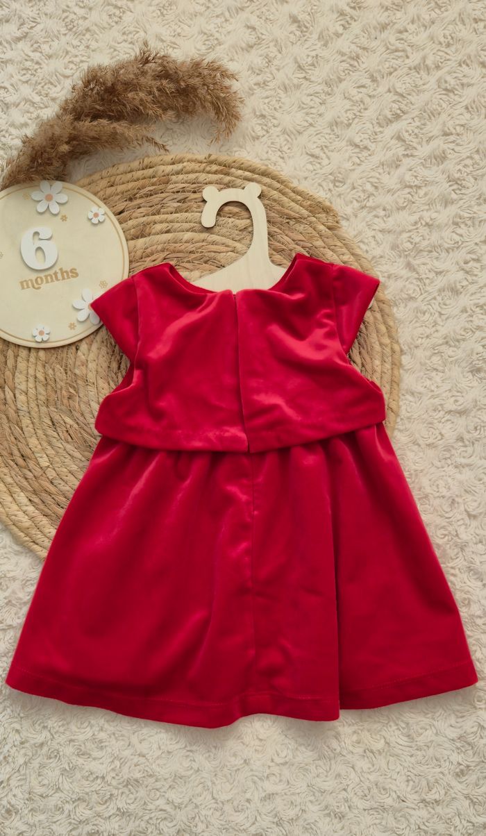 Robe rouge Obaïbi neuve 6 mois - photo numéro 2