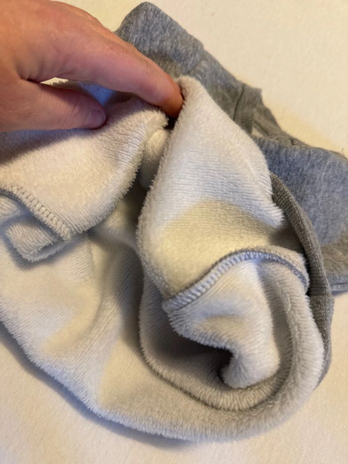 Pull chaud doublé 6 mois TBE - photo numéro 4