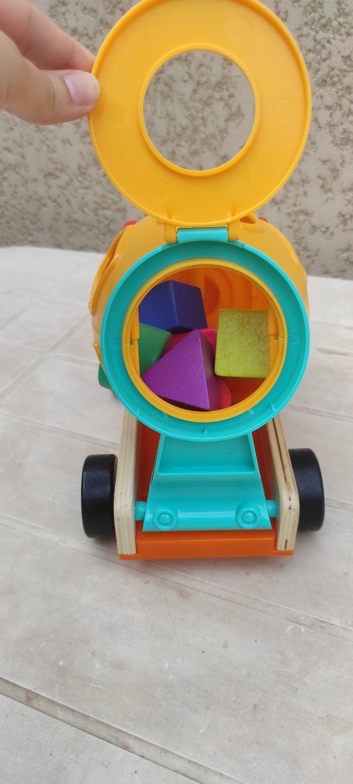 Camion benne en bois avec formes - photo numéro 4