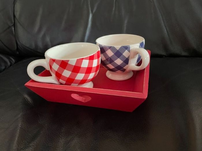 2 tasses et son plateau