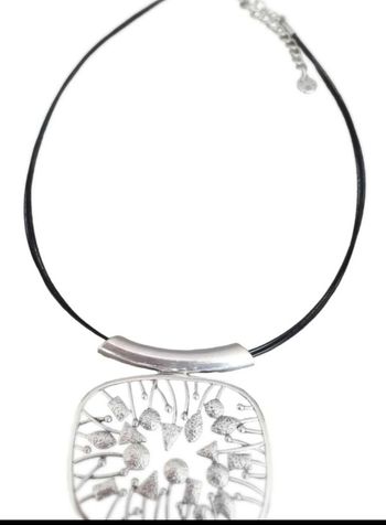 Collier  Ikita  n°51