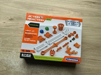 Clementoni coffret accessoires action et reaction