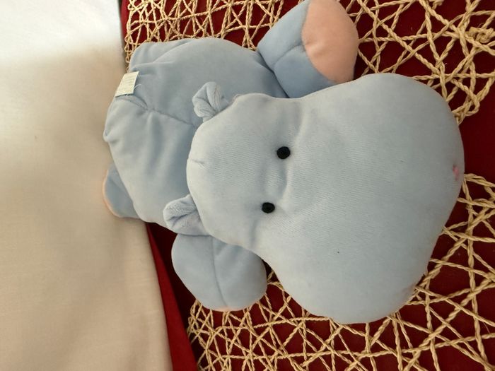 Doudou peluche hippopotame  bleu et rose - photo numéro 3