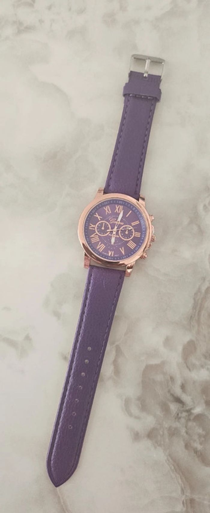 Montre violette - photo numéro 2