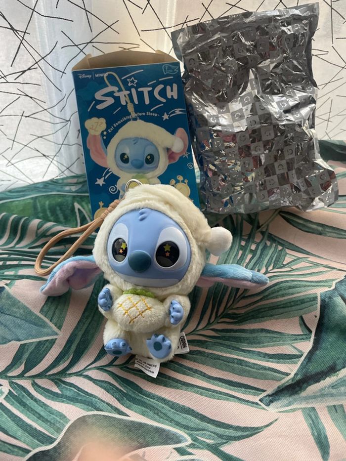 Labubu Stitch jaune neuf Disney Miniso