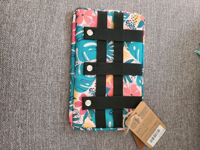 Cabaia pochette epcot - photo numéro 2