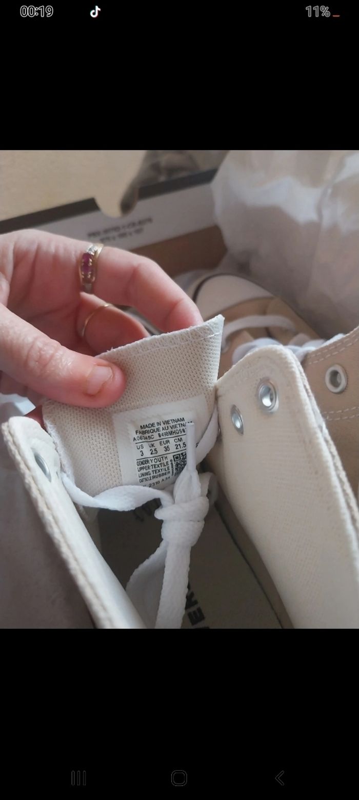Converse neuve pointure 35 - photo numéro 2