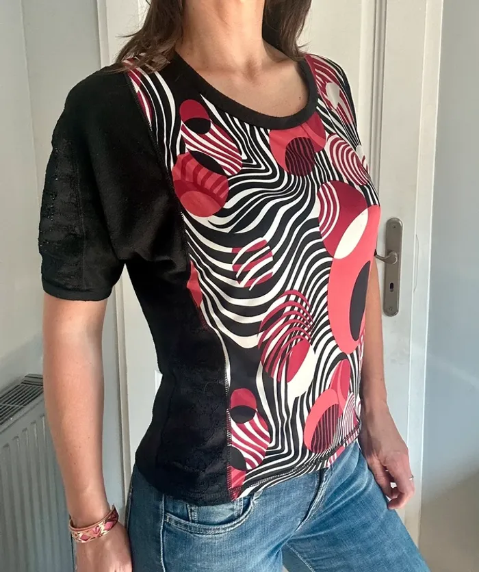 Blouse graphique & dentelle Armand Thiery – T38/M - photo numéro 5