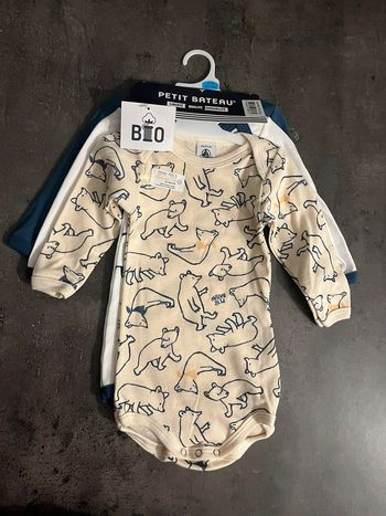 Lot de 3 bodies petit bateau(6 mois)