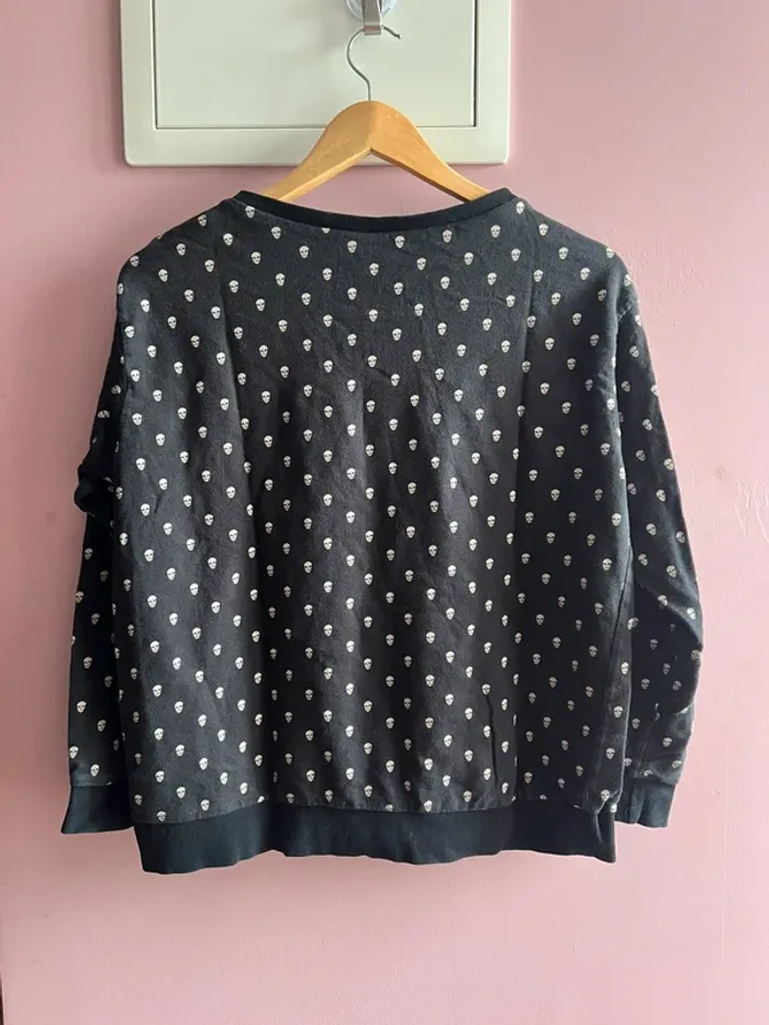 Pull tête de mort edgy - photo numéro 2
