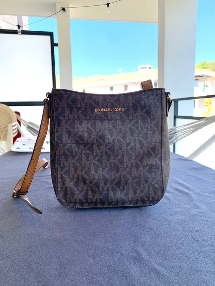 Sac Michael Kors Jet Set Travel logo