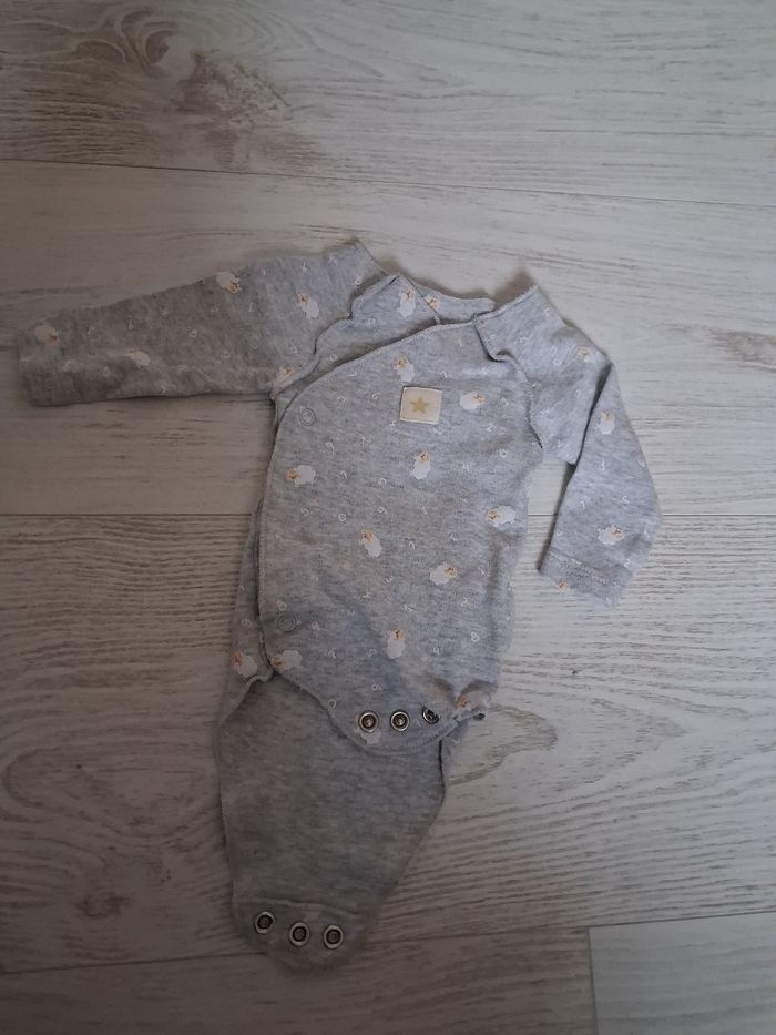 Lot 10 bodies 1 mois - photo numéro 8