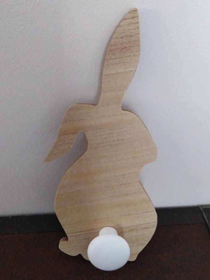 PATERE - PORTE-MANTEAU - motif lapin - hauteur 30 cm -bois mdf