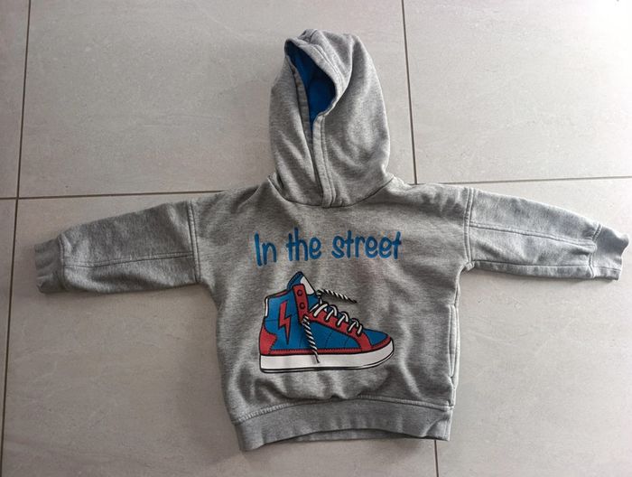 Sweat a capuche 4ans