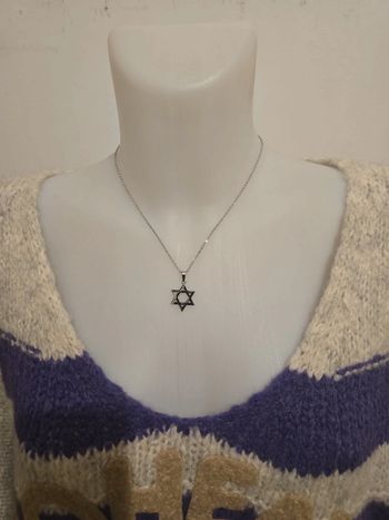 Magnifique collier neuf en acier inoxydable