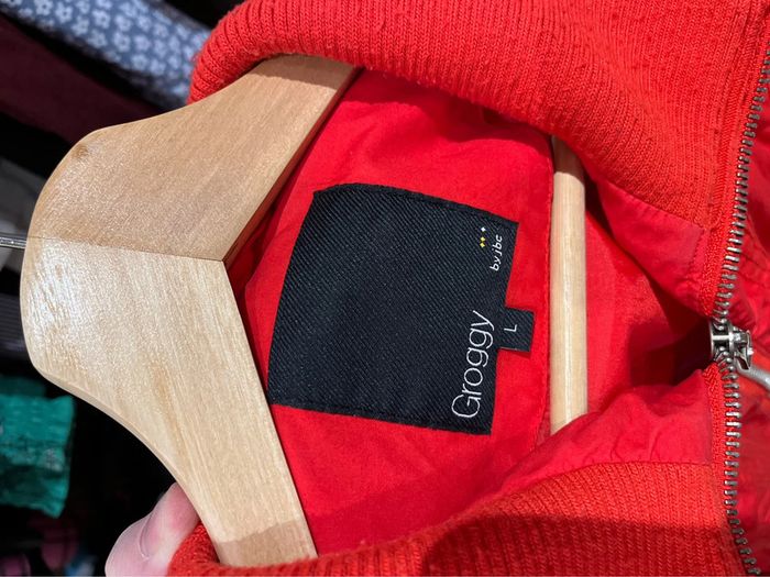 Veste rouge - photo numéro 3