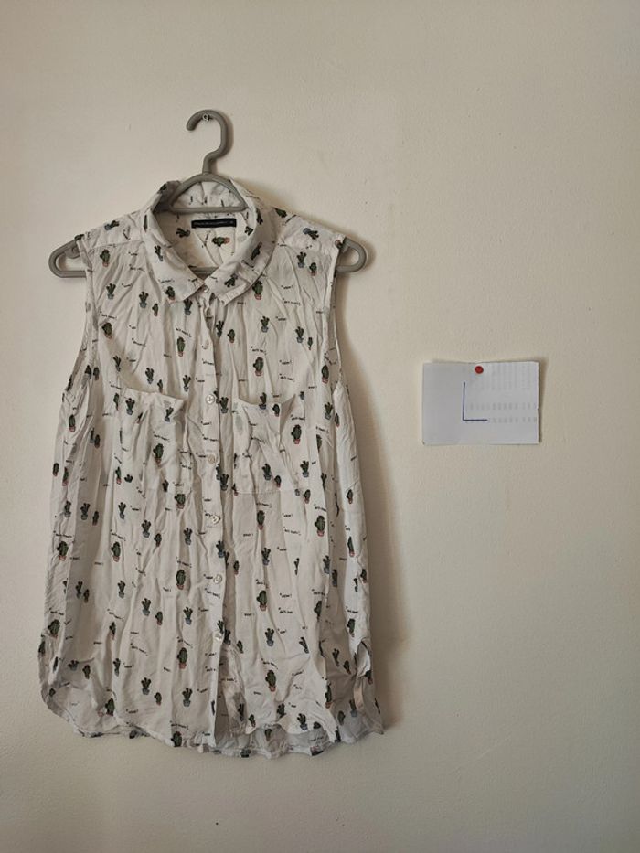 23 – Chemise sans manches imprimé cactus – Fraîche & funky 🌵