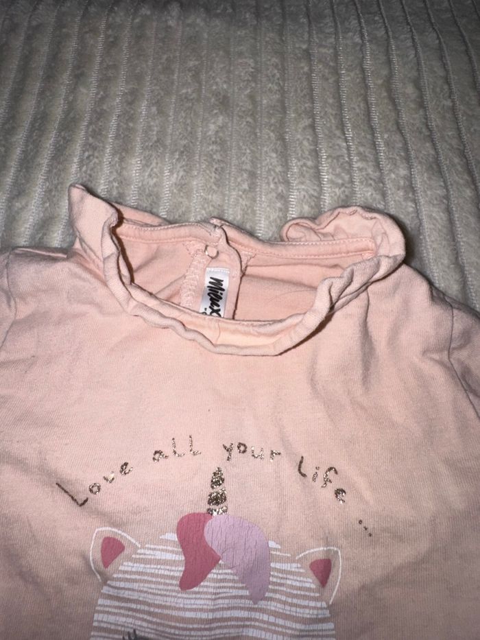 Top manche longue - blanc et rose - Gémo - 6 mois - excellent état - photo numéro 3