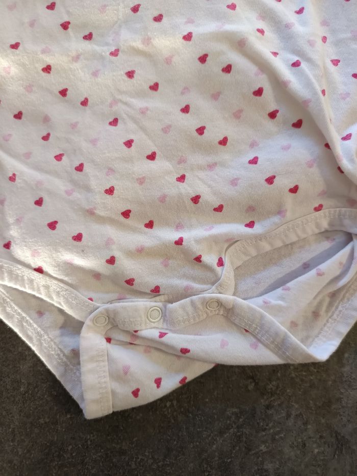 Lot bodies mots d'enfants 12 mois - photo numéro 3