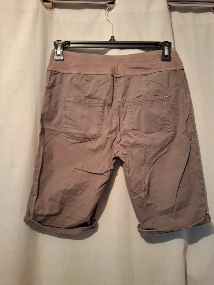 Magnifique short femme longueur genoux - photo numéro 2