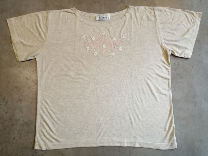 T shirt brodé beige Taille 2 Burton